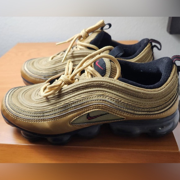 Nike Other - SOLD: Nike Air Vapormax '97 GS Youth Sz 6.5Y Metallic Gold Varsity Red Black